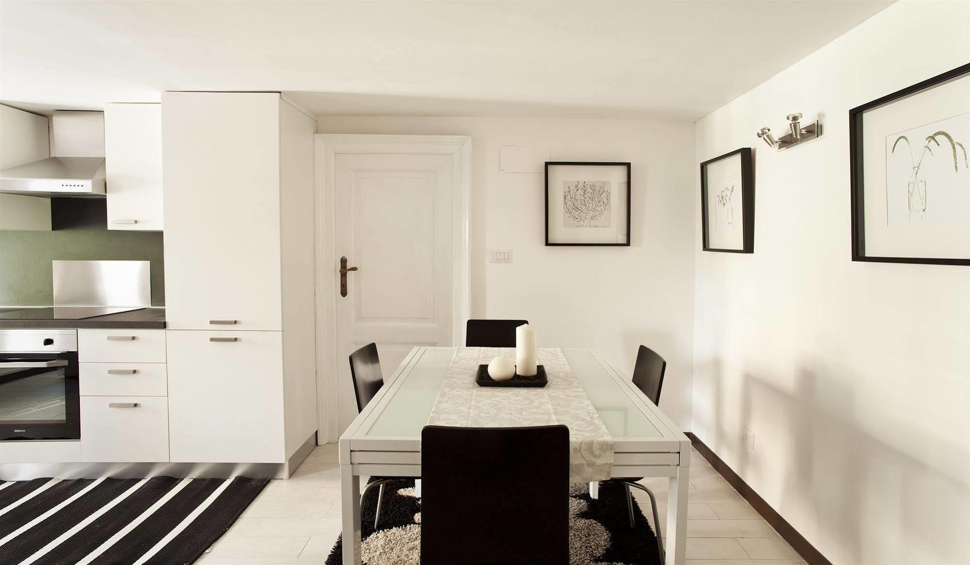 Apartmán Italianway-Borgospesso Milán Exteriér fotografie