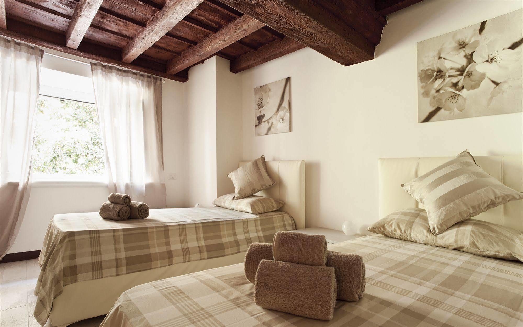 Apartmán Italianway-Borgospesso Milán Exteriér fotografie